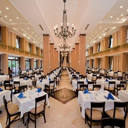 Hotel Bella & 5*